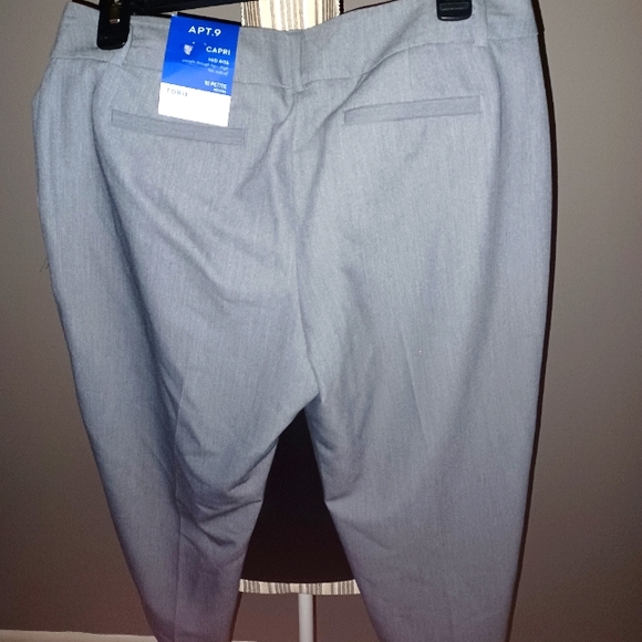 Apt. 9 Pants - Apt 9, Heather Gray Capri dress slacks NWT